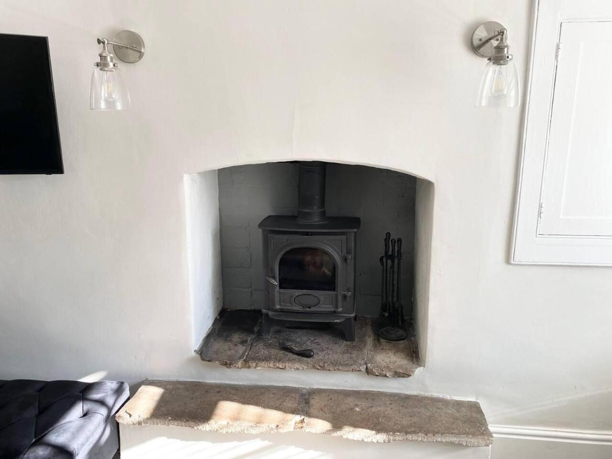 Cosy Two Bedrooom Cottage Set In A Dorset Village Sturminster Newton Dış mekan fotoğraf